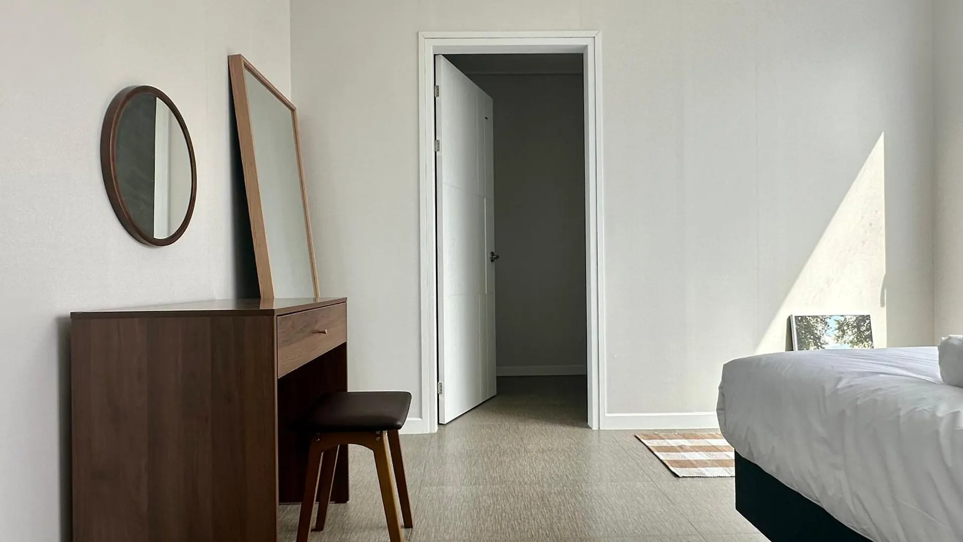 Open Event Stay Yoonseul インチョン広域市